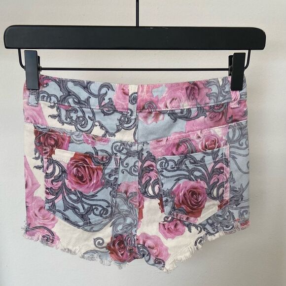 H&M Conscious Collection Roses Shorts - Picture 13 of 14